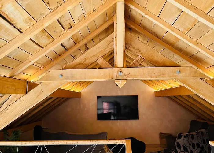 Le Domaine D Isa Maison Elor *